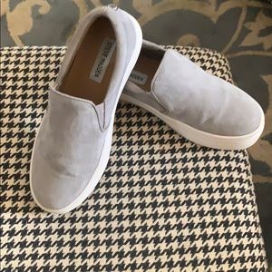Steve Madden women’s  slip on shoes